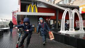 Уход McDonald's из России: хронология событий в Lady&Gentleman City